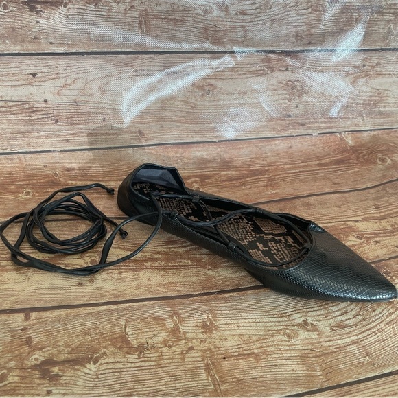 Zara black leather point toe ankle wrap ballet style embossed snake size 7.5 - Picture 8 of 16